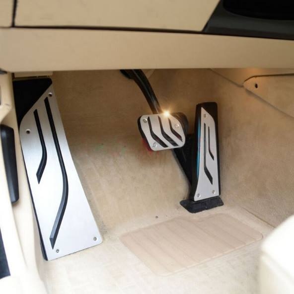 BMW F10 PEDAL SETİ ORJİNAL OTOMATİK(SİLVER) M LOGO YOKTUR